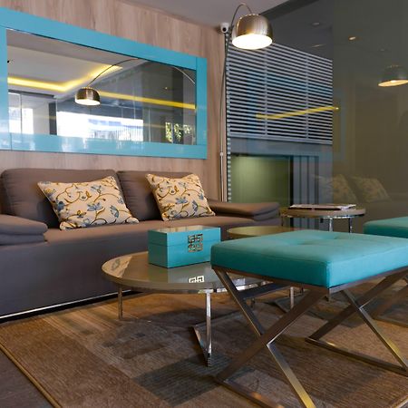 Mérit Montevideo Apart&Suites Esterno foto
