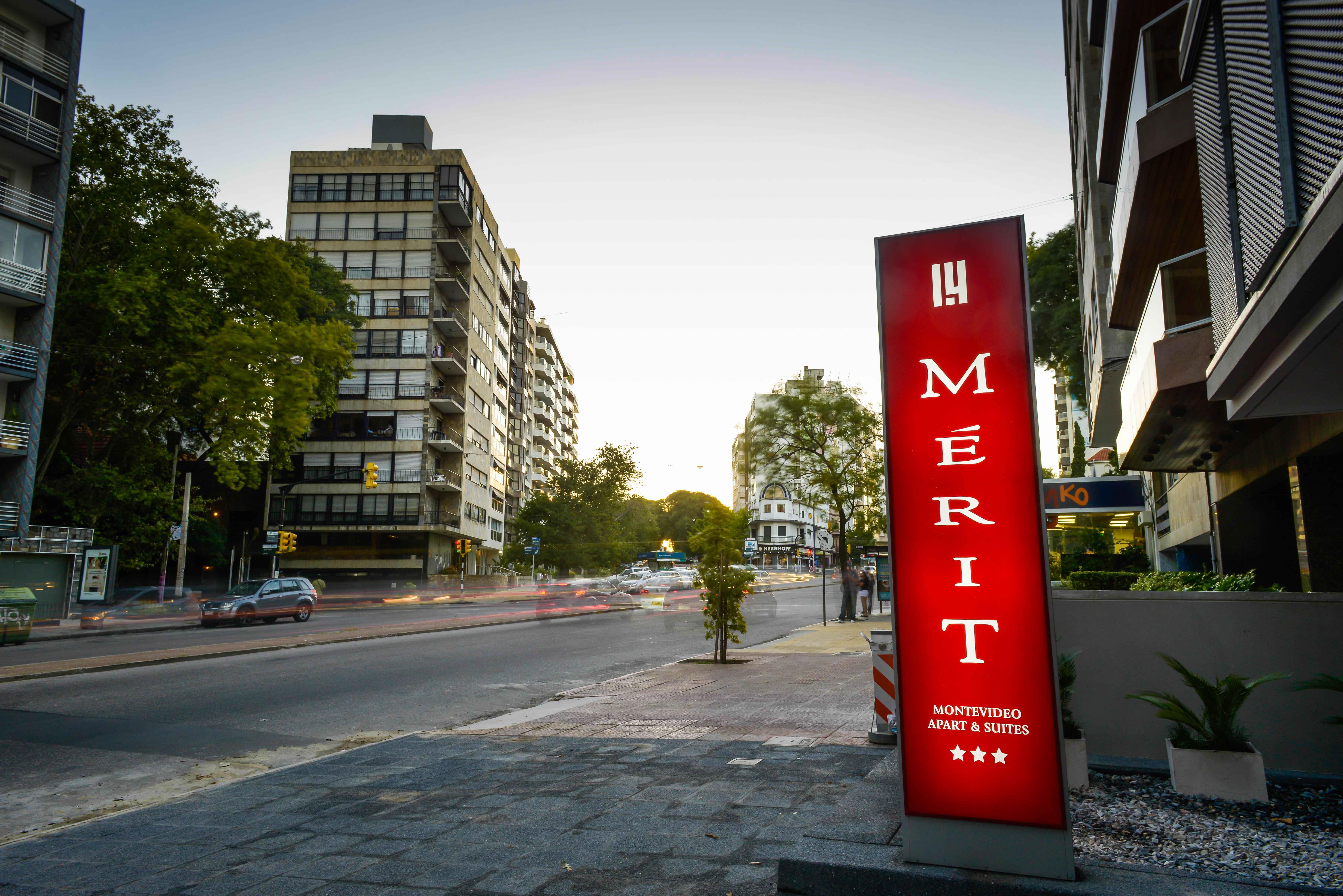 Mérit Montevideo Apart&Suites Esterno foto