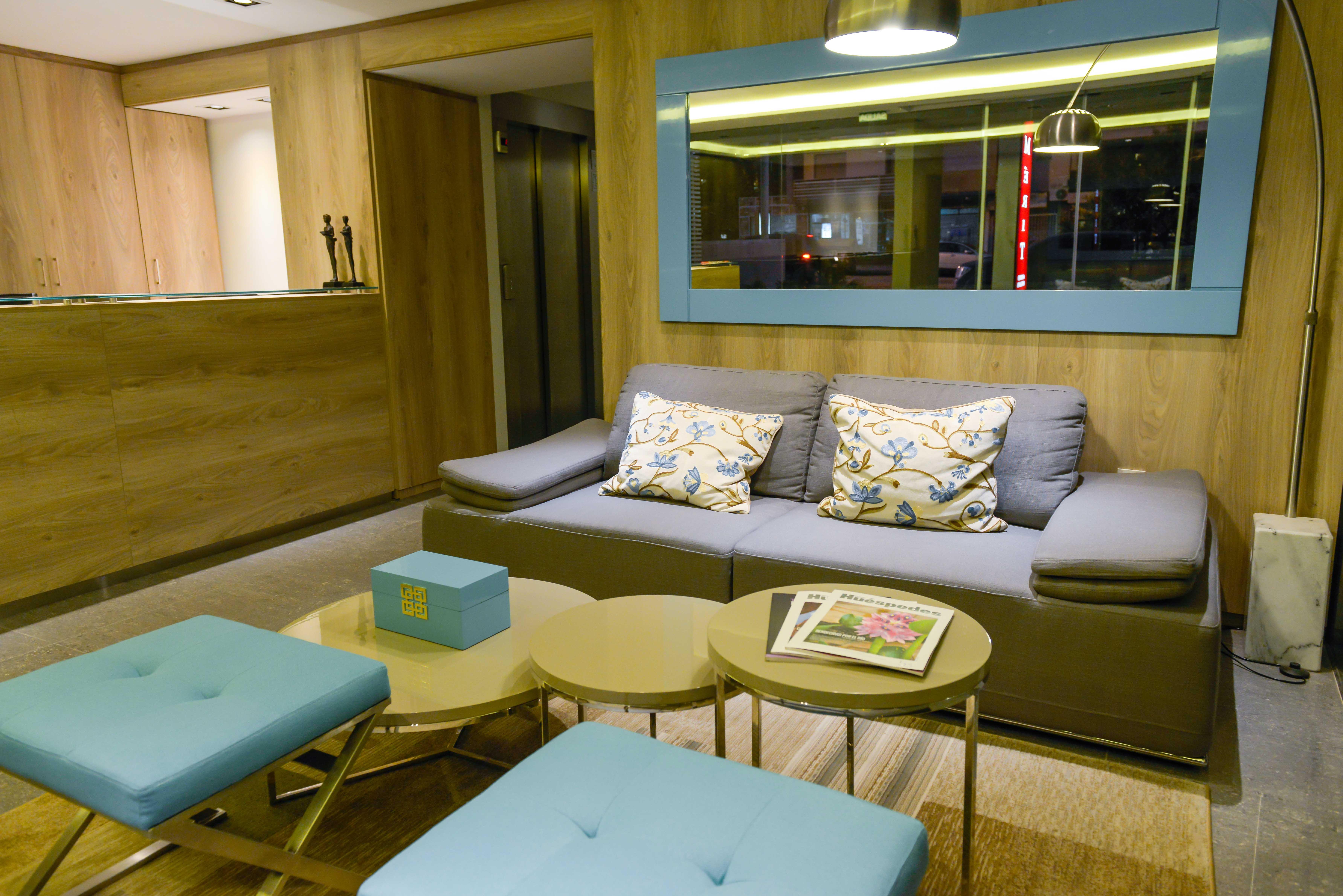 Mérit Montevideo Apart&Suites Esterno foto