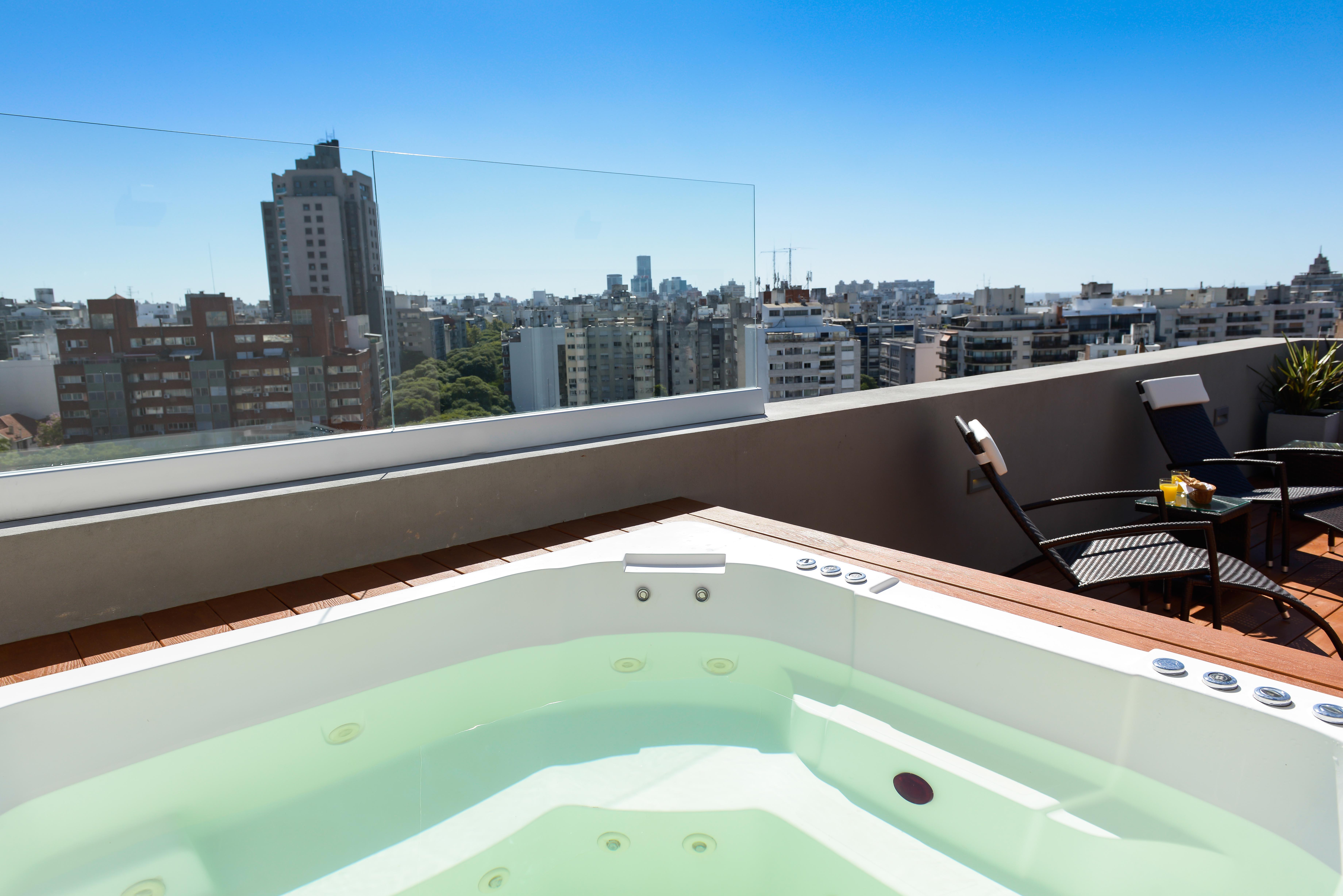 Mérit Montevideo Apart&Suites Esterno foto