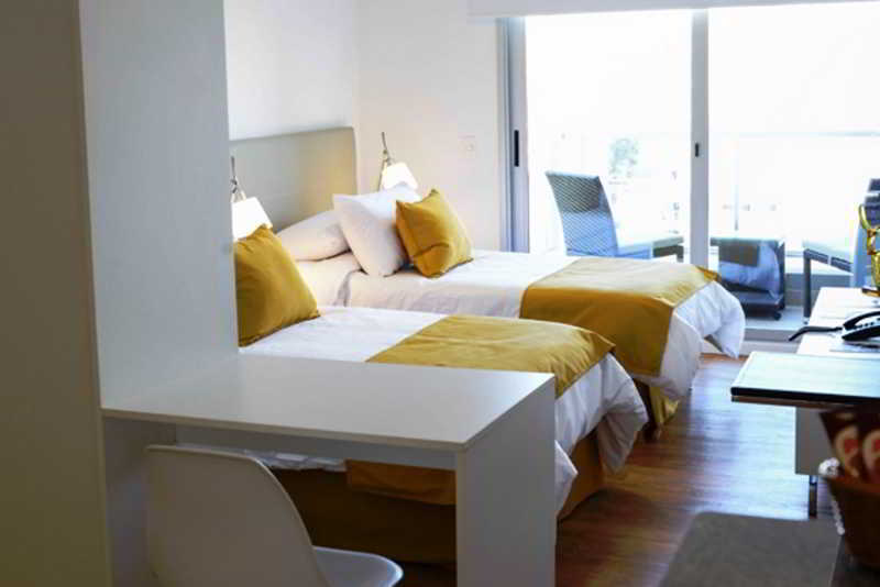 Mérit Montevideo Apart&Suites Esterno foto