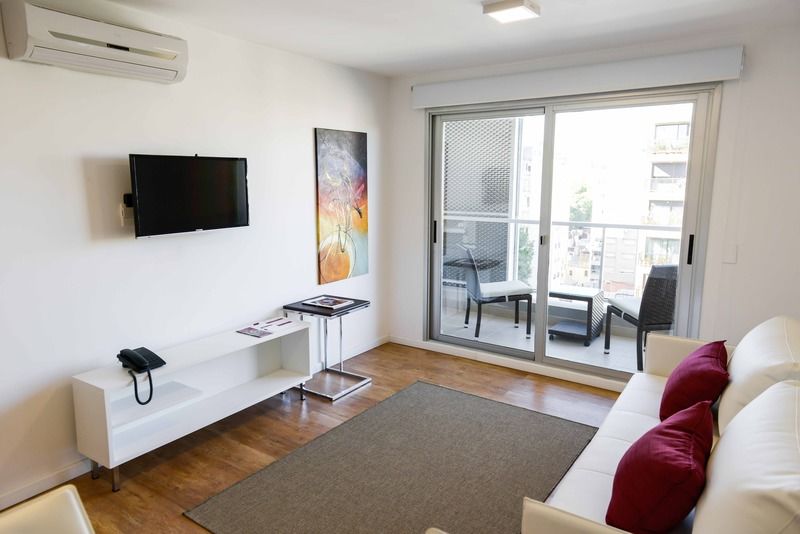 Mérit Montevideo Apart&Suites Esterno foto
