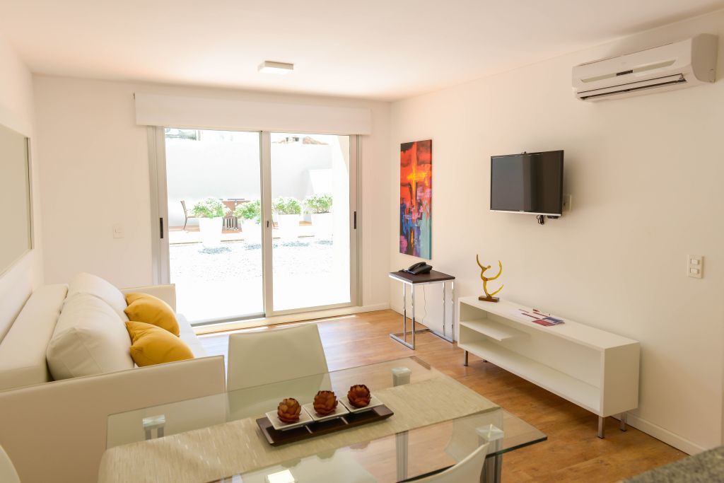 Mérit Montevideo Apart&Suites Esterno foto
