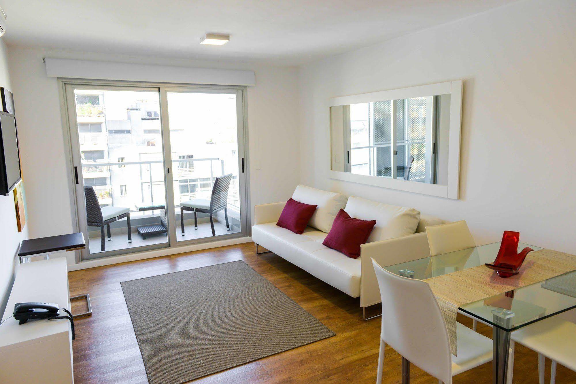 Mérit Montevideo Apart&Suites Esterno foto